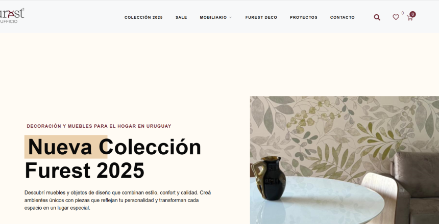 Nueva Colección Furest 2025 en Uruguay: living con mesa redonda blanca, jarrón negro y empapelado botánico; estilo contemporáneo y confortable.